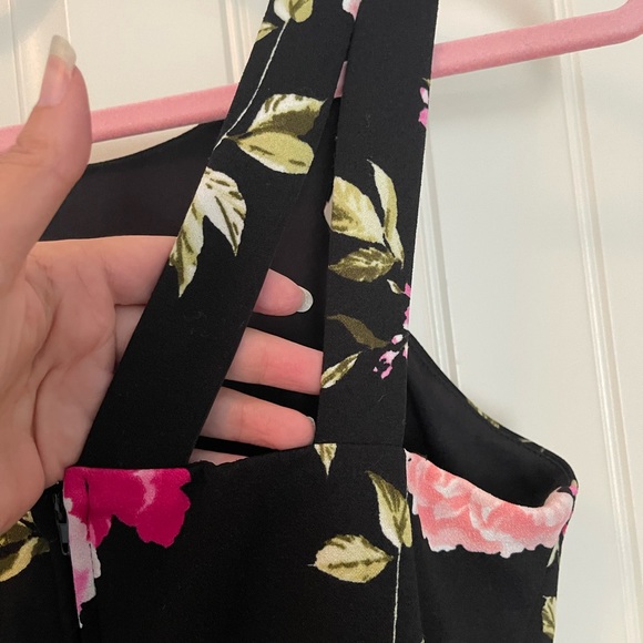 Xtroadinary floral sleeveless dress with illusion waist size large. - Picture 10 of 11